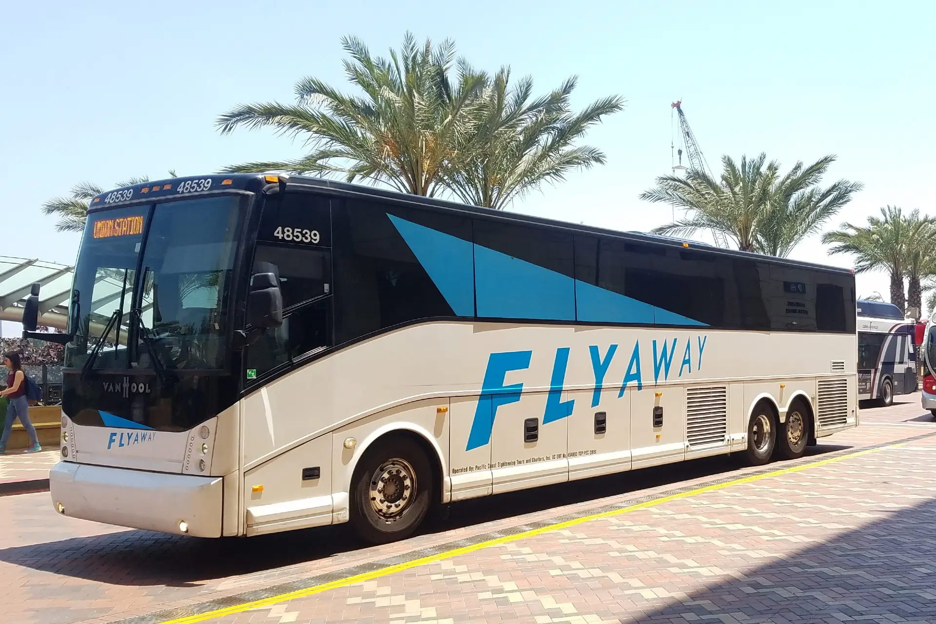 Flyaway Bus